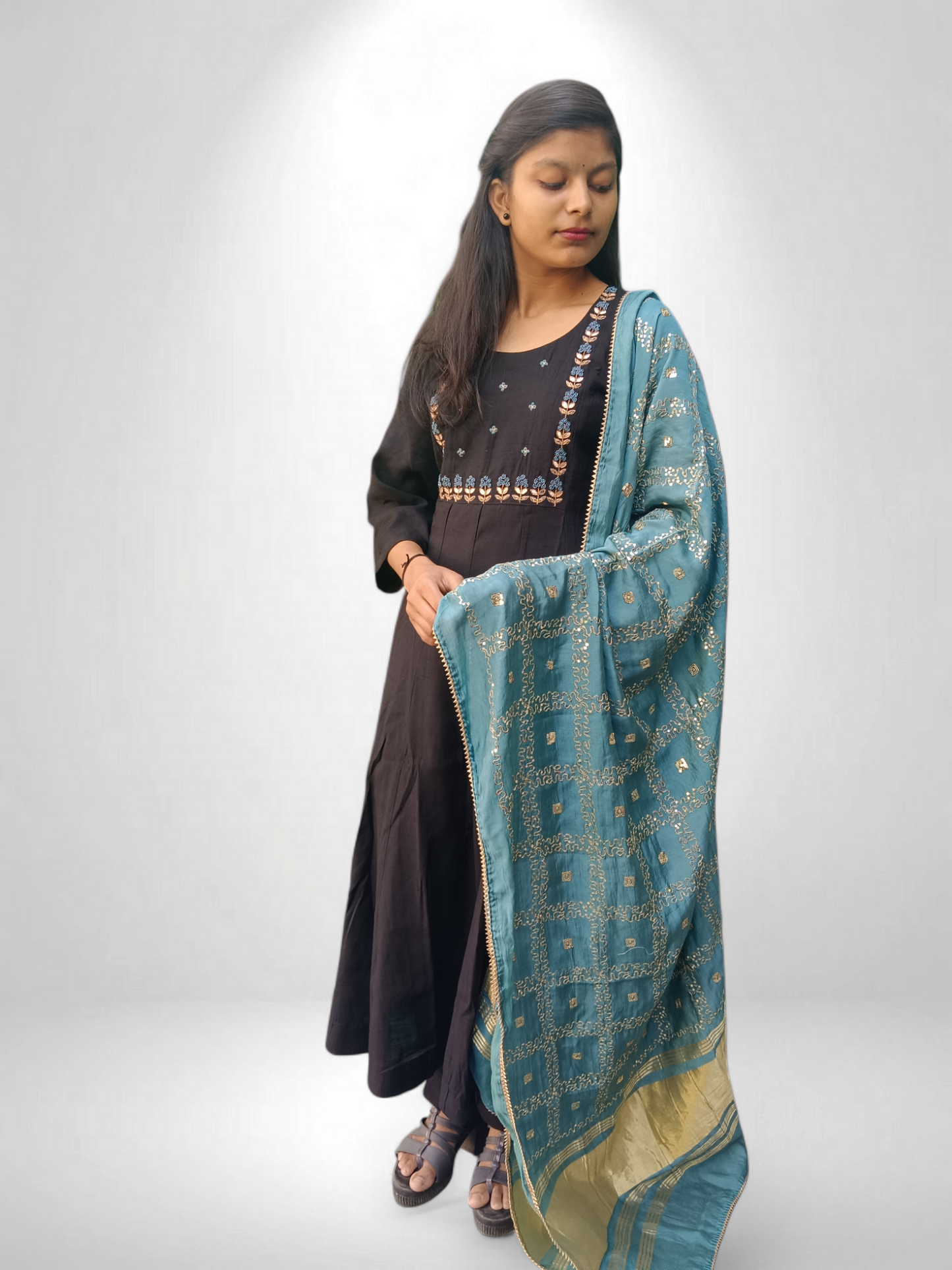 Stylish Kurti pant set with designer dupatta, perfect for any occasion, showcasing elegance and comfort.