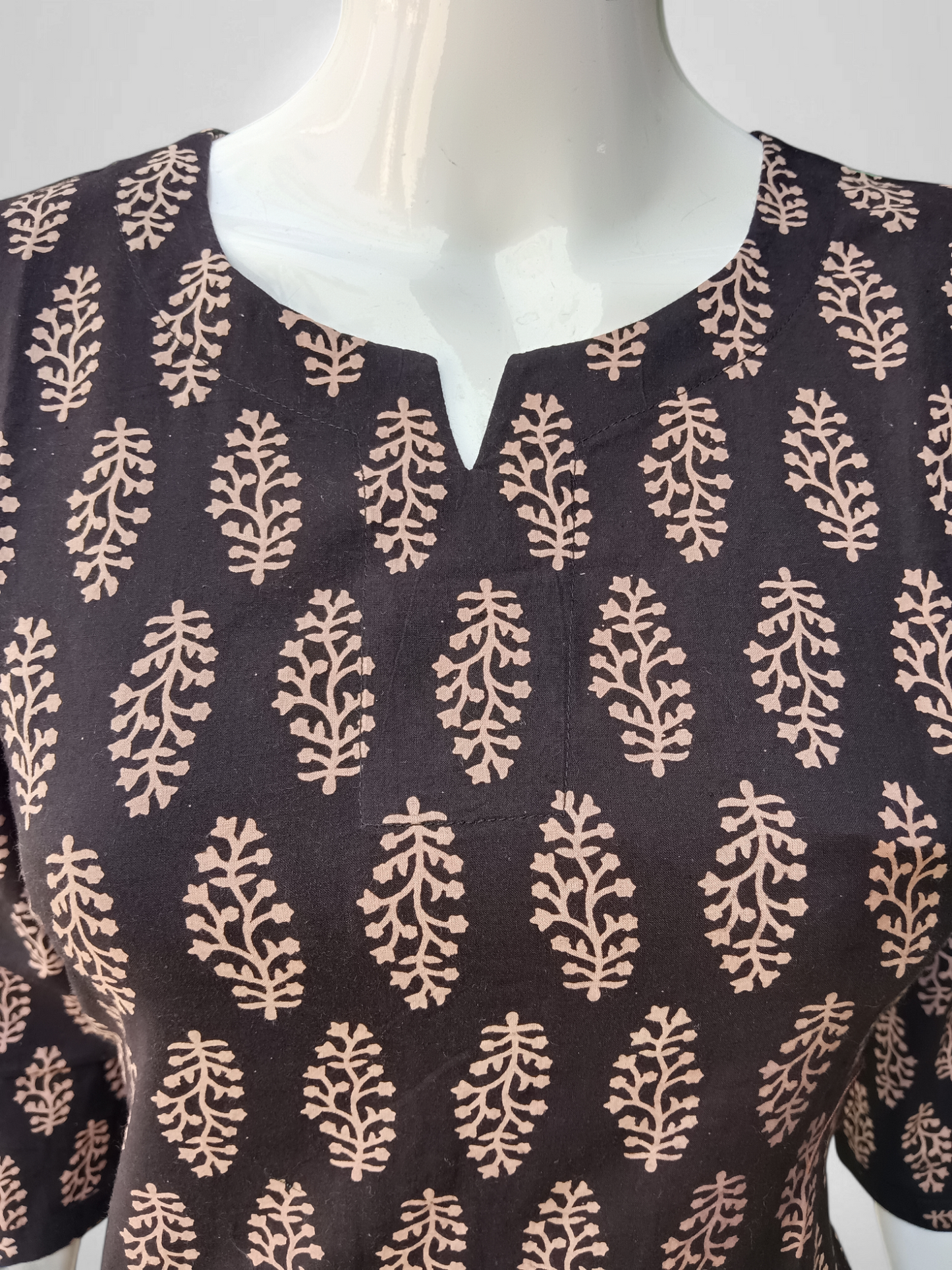 Olive cotton kurti with leaf like prints