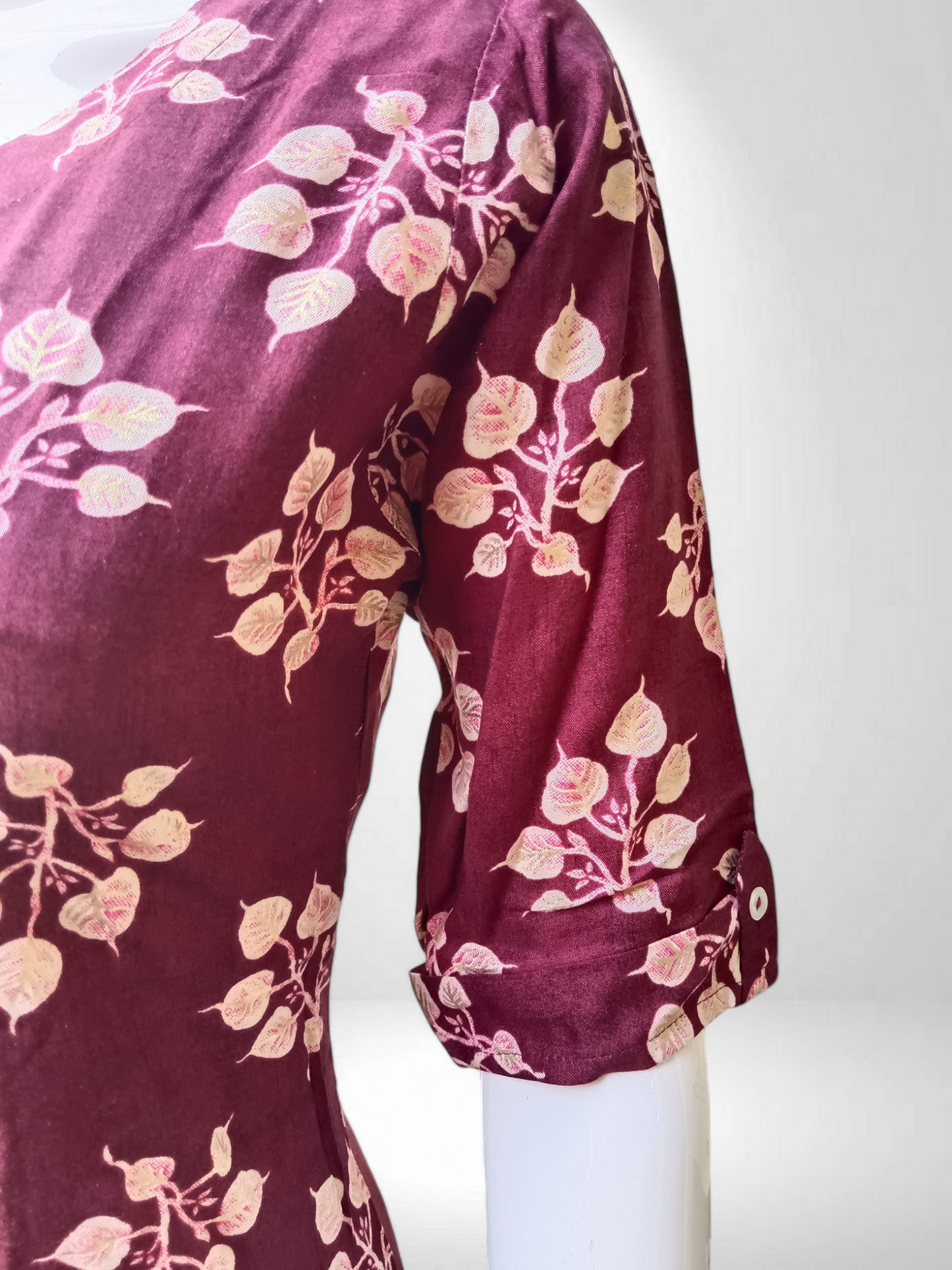 Wine Leaf Aura Kurti with Classic Round Neck